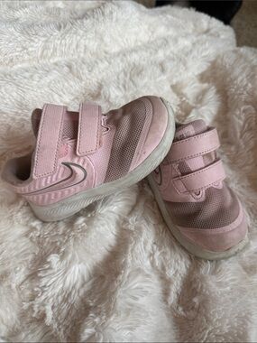 Nike Girls' Pink Velcro Athletic Sneakers